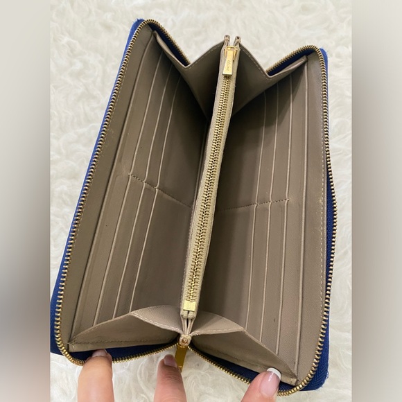 CELINE Drummed Large Zip Around Multifunction Wallet Indigo - Picture 8 of 13